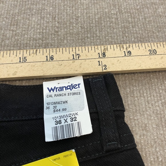 Wrangler Cowboy Cut 13MWZ Jeans Mens Size 36x32 Black Straight Denim Western New - Picture 7 of 12